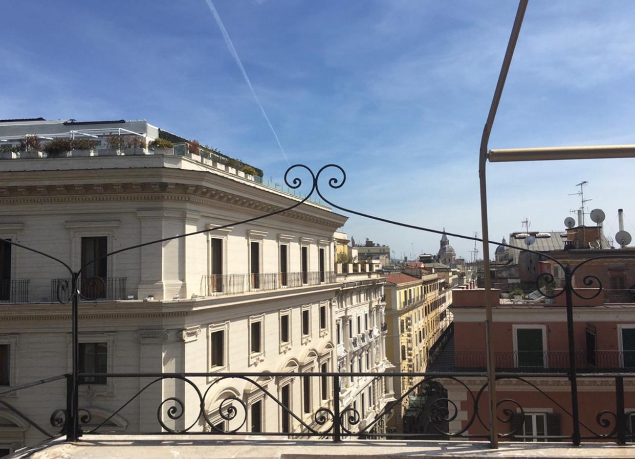Esposizione Roof — Photos 1